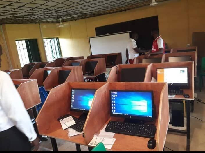 Computer laboratory with student workstations